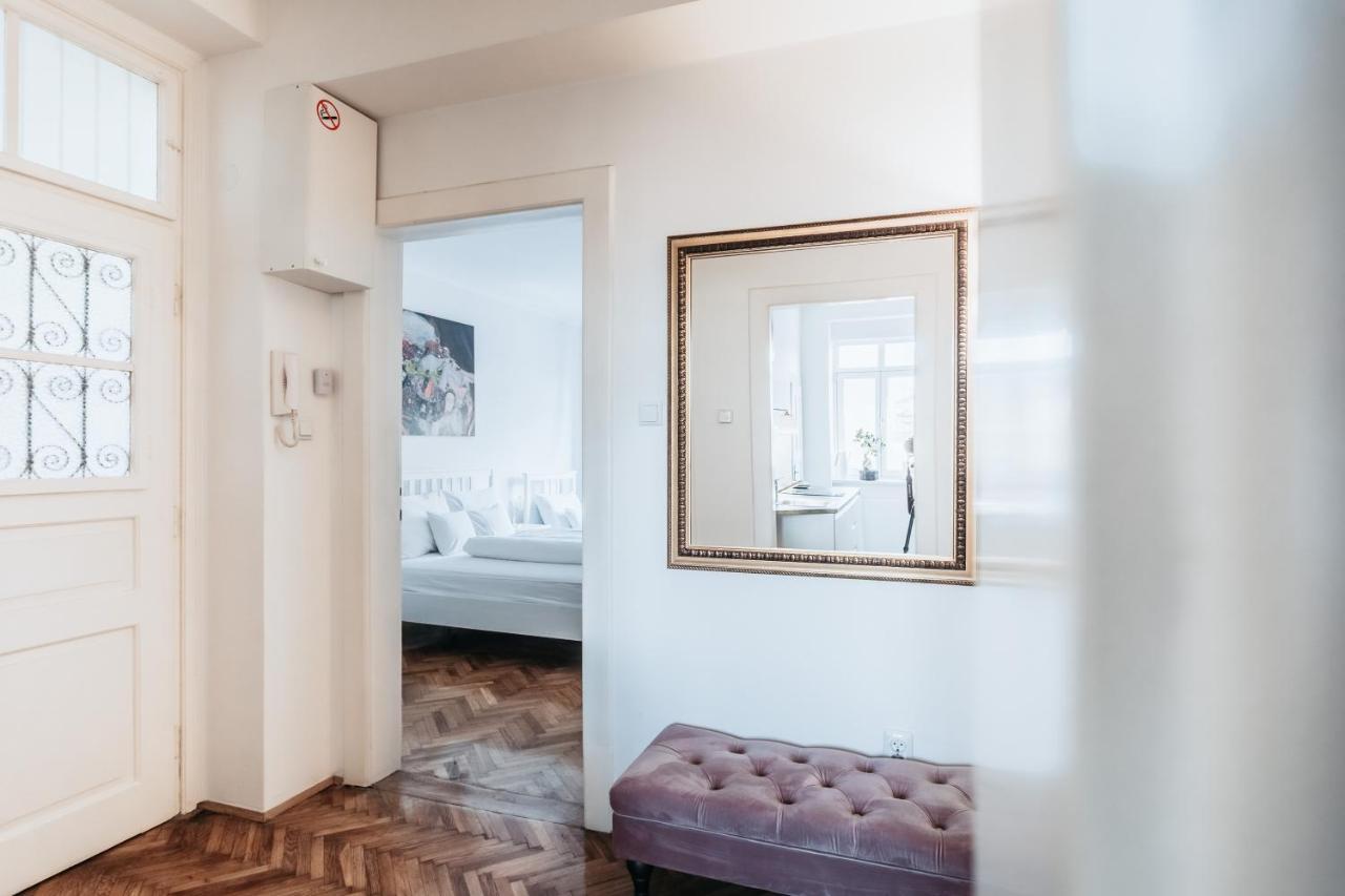 Bond Apartment Zagreb Eksteriør bilde
