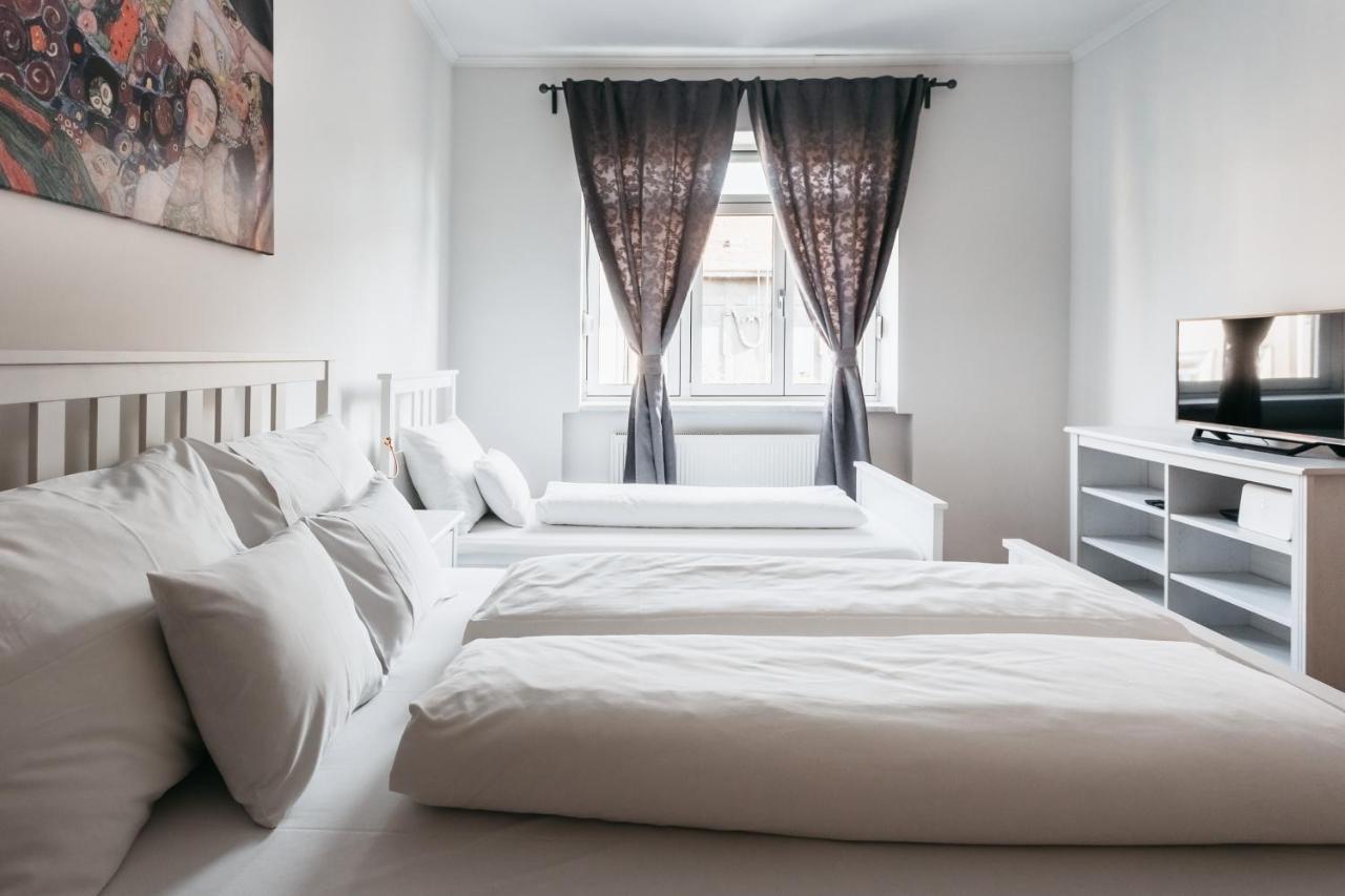 Bond Apartment Zagreb Eksteriør bilde